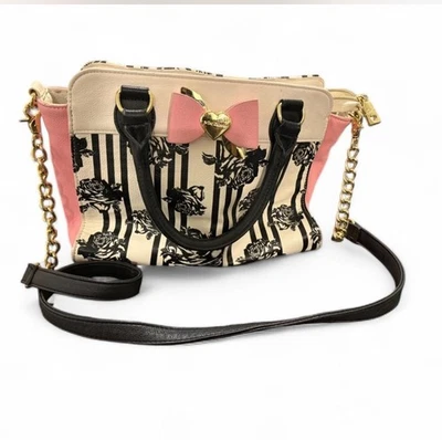Betsey Johnson Black Rose Stripe Bow Purse Gold Chain Strap Heart Charm - Image 1 of 4
