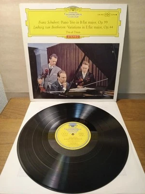 TRIO DI TRIESTE ~ SCHUBERT / BEETHOVEN LP NM, DGG 138 583 RED STEREO GERMANY ED1 - Image 1 of 4