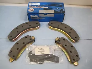 5736 Bendix MKD149 Disc Brake Set Semi-Metallic NEW GM Truck 88-92 Mopar 94-99 - Picture 1 of 1
