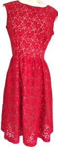 Abito da festa in pizzo rosso 6 cocktail gonna al ginocchio pieghe En Focus schiena aperta danza formale - Foto 1 di 5