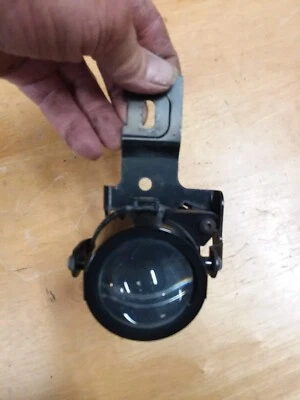 1997 - 2004 Chevrolet Corvette FOGLIGHT ASSY LADO DIREITO - Imagem 1 de 4