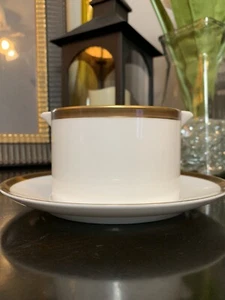 THOMAS WHiTE PORCELANAiN DORADO RiM GRAVY BOAT CUENCO ADJUNTO DEBAJO DE LA PLACA MEDALLAiON - Imagen 1 de 9