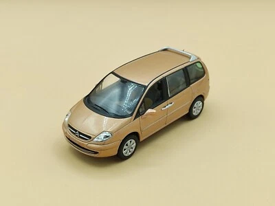 1/43 Citroën C8 Cognac 2002 Norev ref: 159204 - Photo 1/2