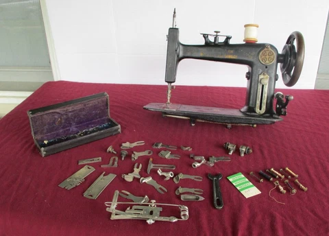 1886 HIGHARM PHILADELPHIA SINGER TREADLE SEWING MACHINE with Extras Cover