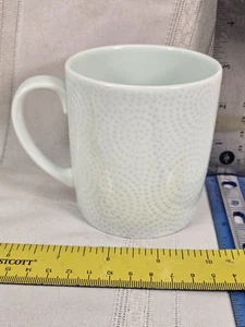 Taza Crate & Barrel Celadon Edokomon - Imagen 1 de 3