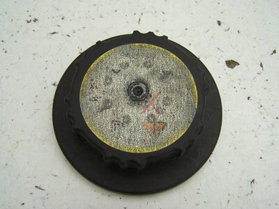 Tampa do tanque Jaguar S-Type Header (2002-2004) - Imagem 1 de 2