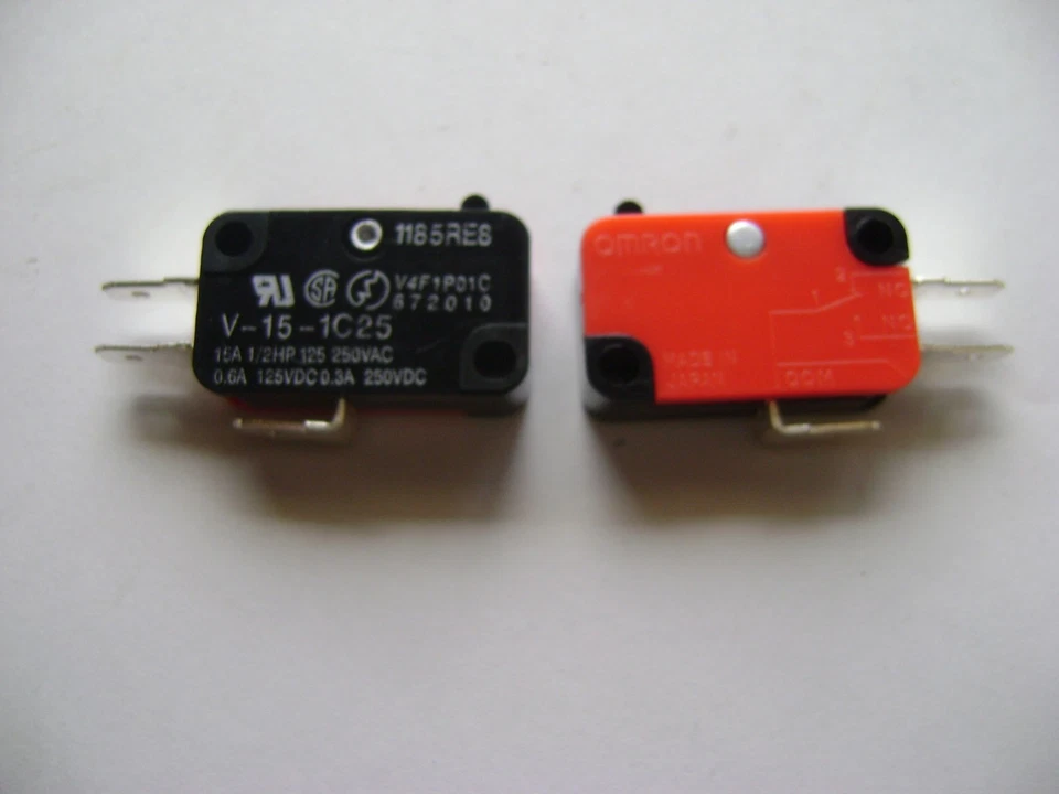 NUEVO MICROINTERRUPTOR OMRON V-15-1C25 DR42 Foto 1 de 1