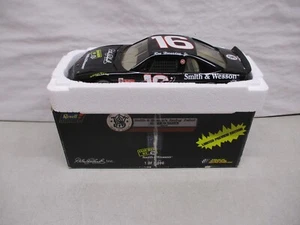 1995 Revell Dale Earnhardt Smith & Wesson 1/24 - Picture 1 of 4
