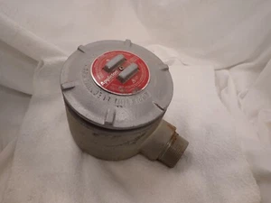 Appleton Electric CONDUIT OUTLET BOX, GR FORM 3, TYPE GRT 1 1/2" 1 side/1 bottom - Picture 1 of 6