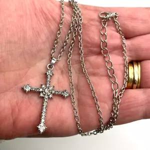 Funkelndes Kreuz Anhänger Halskette silberfarben Metall 56cm Kette Modeschmuck - Bild 1 von 9