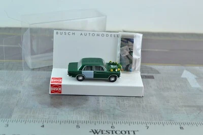 Busch 50509 russo soviético LADA 1500 com seção do Muro de Berlim escala HO 1:87 - Imagem 1 de 2