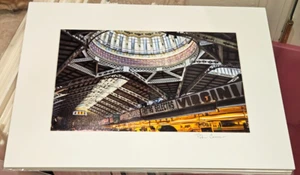 Licht auf dem Marktplatz Spanien Foto signiert Passepartout Kunstdruck 12x16 - Bild 1 von 2