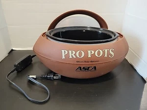 PRO POTS Model#Fb 77 Slow Cooker Football W/Cover 15"L Mancave Superbowl - Picture 1 of 9