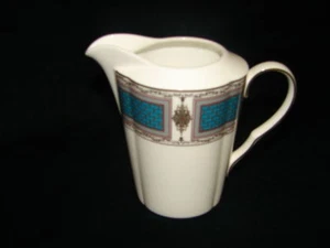 Insertos de celosía Mikasa Bone China Rue Royale verde azulado con crema dorada - Imagen 1 de 3