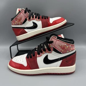 DV1749-601 Jordan 1 Retro High OG SP Spiderman Across The Spider Vers Größe 2Y - Bild 1 von 9