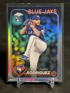 2024 Topps Chrome Update #USC107 Yariel Rodriguez Rookie RC Refractor Blue Jays - Bild 1 von 3