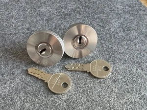 2x USM Haller Türgriff Schloss Nr. 248 mit Schlüssel - Bild 1 von 2