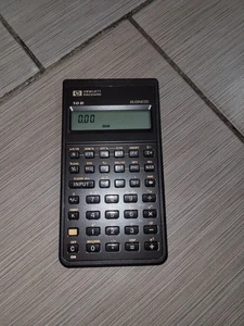 Hewlett Packard HP 10B Business Financial Calculator Works! Office supply used - Picture 1 of 3