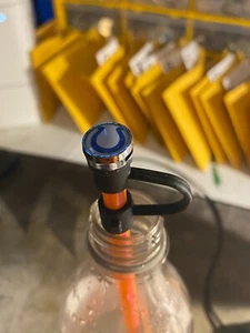 Bouchon supérieur pailles anti-déversement en silicone Indianapolis Colts - Photo 1/1