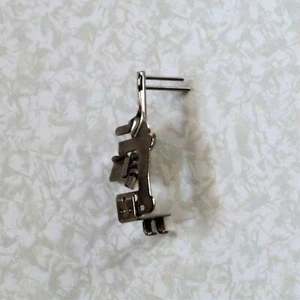 Singer Binder Foot Attachment Metal Low Shank Multi Slotted 160359 USA Vintage - Picture 1 of 3