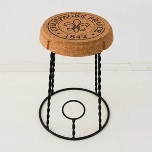 Hocker aus Kork und Metall Modell Agraffe - Bild 1 von 7