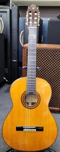 Yamaha C-400 Classical Guitar with Ebony Fingerboard, Used, Vintage Sound - Picture 1 of 18