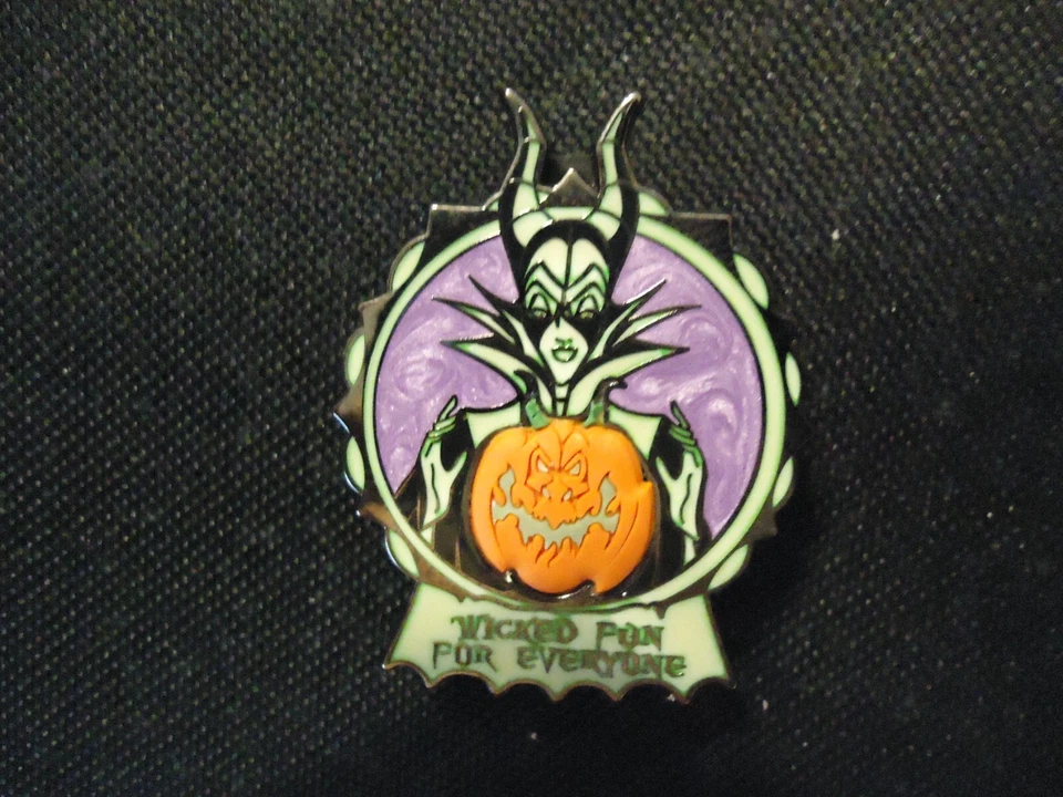 DISNEY WICKED FUN FOR EVERYONE MALEFICENT HALLOWEEN PIN LE 1500 Foto 1 de 1