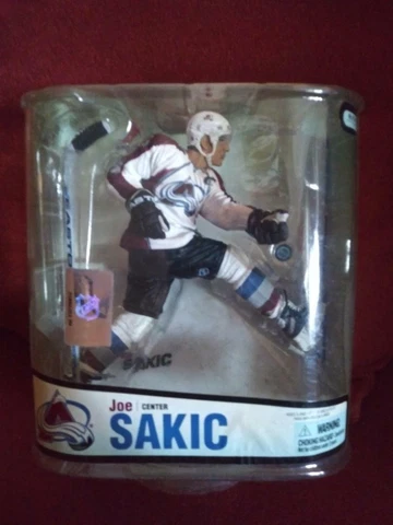 Joe Sakic Colorado Avalanche 2008 NHL McFarlane Figure Series18 Cover