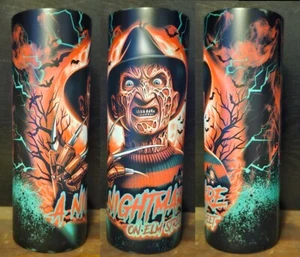 Vaso Freddy Krueger Brilla en la Oscuridad Pesadilla en Elm St 20oz TOTALMENTE NUEVO - Imagen 1 de 4