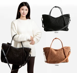 Bolso de Mano Sherpa ComfyLuxe Color Sólido - Imagen 1 de 11