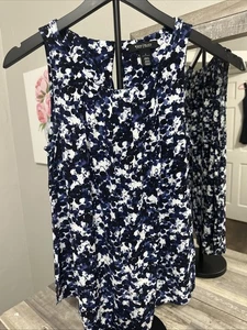 Top sin mangas azul, negro o azul oscuro y blanco Market - talla S - Imagen 1 de 5