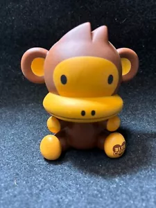 Toy2R x Blue Cross Baby Monkey Qee Urban Vinyl Figure 2003 Brown Kid Robot - Picture 1 of 6