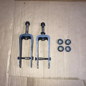 2 Caster Forks from Quickie Iris Wheelchair 1/2" Bearing Bolt 5/16" Axle Bolt - Picture 1 of 8