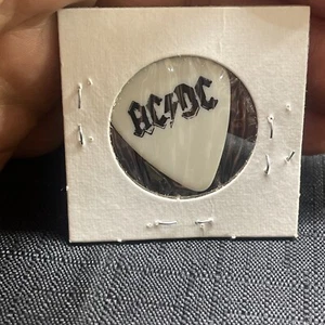 AC/DC Malcolm Young Signature White/Black Guitar Pick - 1990 Razors Edge Tour - Picture 1 of 5