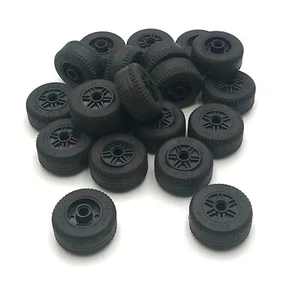 Lego 20 neue schwarze Rad 18 mm D. x 14 mm mit Pin Löcher gefälschte Schrauben Stck. - Bild 1 von 1