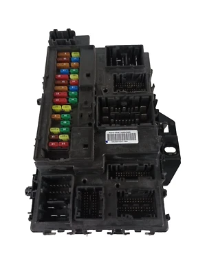 Lincoln MKC 2017 2,0 L multifuncional relé de fusible inteligente módulo de conexiones caja OEM Foto 1 de 4