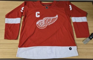 Detroit Red Wings Gordie Howe #9 Captain Patch Adidas Jersey Size 60 - Picture 1 of 13