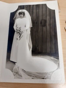 REDUCED! 1960s wedding dress chest 36" lace bodice, veil, headdress CHARITY SALE - Picture 1 of 14