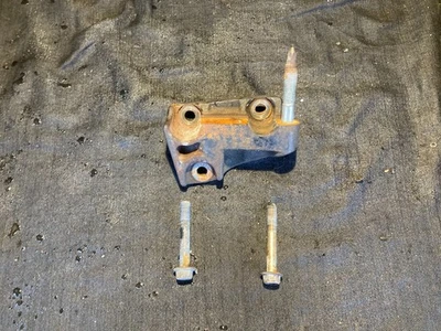 02-09 Toyota Camry Scion XB 2.4L 2AZFE Front Engine Mount & Bolts - Image 1 of 3