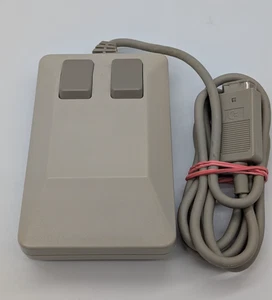 Souris Commodore Tank (original, pour tous AMIGA) -clair, blanc, propre 1️⃣0️⃣0️⃣ ✔️🆗 - Photo 1/4