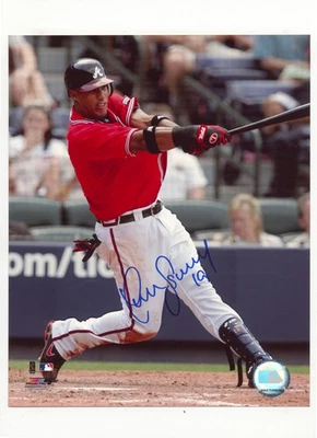 Foto autografiada de 8" x 10" de los Atlanta Braves - Yunel Escobar (2008) Foto 1 de 2