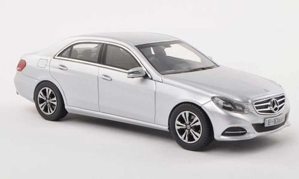 1/43 MERCEDES BENZ E CLASS W212 2013 KYOSHO B66960184 - Immagine 1 di 1