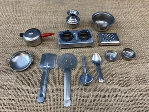 JOB LOT VINTAGE METAL DOLLS HOUSE KITCHEN COOKING UTENSILS, PANS, STOVE ETC - Picture 1 of 9