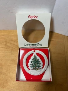 Spode "Christmas Tree" Ornament Garland Wreath Decorated Tree Made In England - Picture 1 of 3