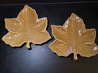 Plato de hoja de cerámica Pottery Barn ensalada/aperitivo/baratija - Juego de 2 decoración de otoño Foto 1 de 4