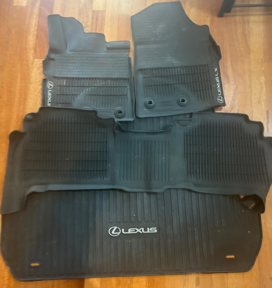 Forros de piso para Lexus Lx 570 Foto 1 de 4