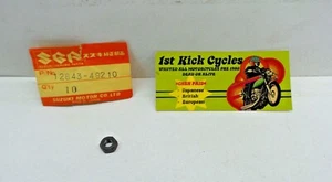 NUEVO DE LOTE ANTIGUO SUZUKI TUERCA DE AJUSTE GS750 LT250 12843-49210 FABRICANTE DE EQUIPOS ORIGINALES - Imagen 1 de 2
