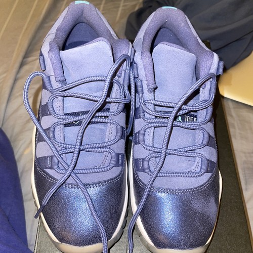 Grade School 5.5 Air Jordan 11 Retro Low Blue Moon Polarized Blue Preowned