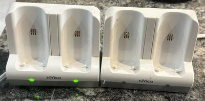 2 x Nyko 87000-A50 Nintendo Wii Remote Charging Docking Station 1 Controller - Image 1 of 4