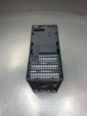 SIEMENS 6SE6440-2UD15-5AA1 MICROMASTER 440 Drive, 2.8A.                  1D-16.1 - Image 1 of 4
